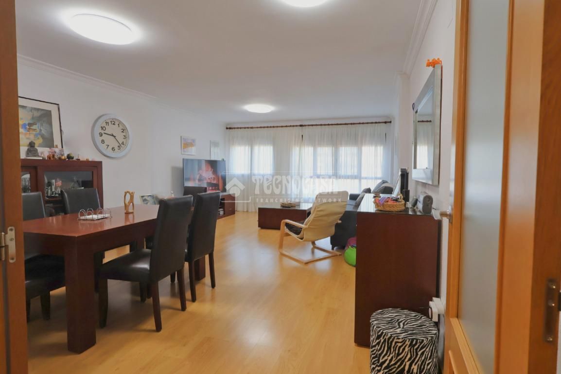 Sala d'estar de Pis en venda en Sagunto / Sagunt amb Aire condicionat, Calefacció i Moblat