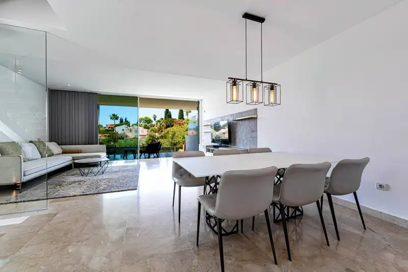 Adosado con piscina en venta en Río Real - Los Monteros, imagen 3