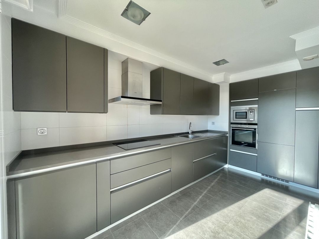 Kitchen of Flat to rent in Donostia - San Sebastián   with Air Conditioner, Heating and Terrace
