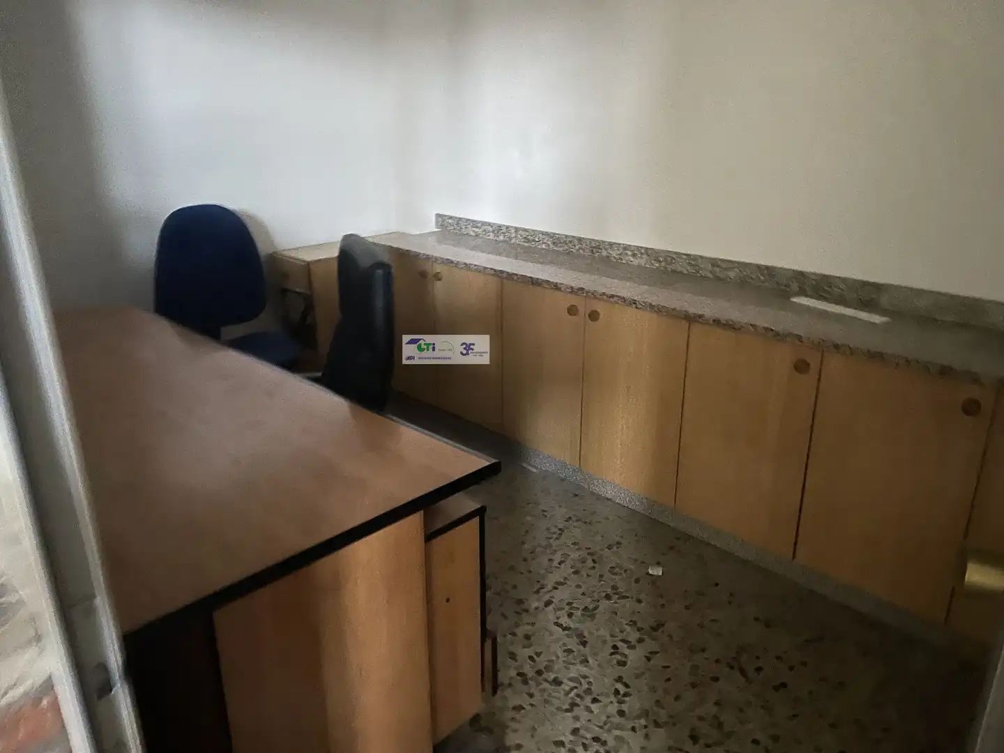 Fabrikhallen zum Verkauf in AVD. SAN JUAN DE LA PEÑA, Arrabal