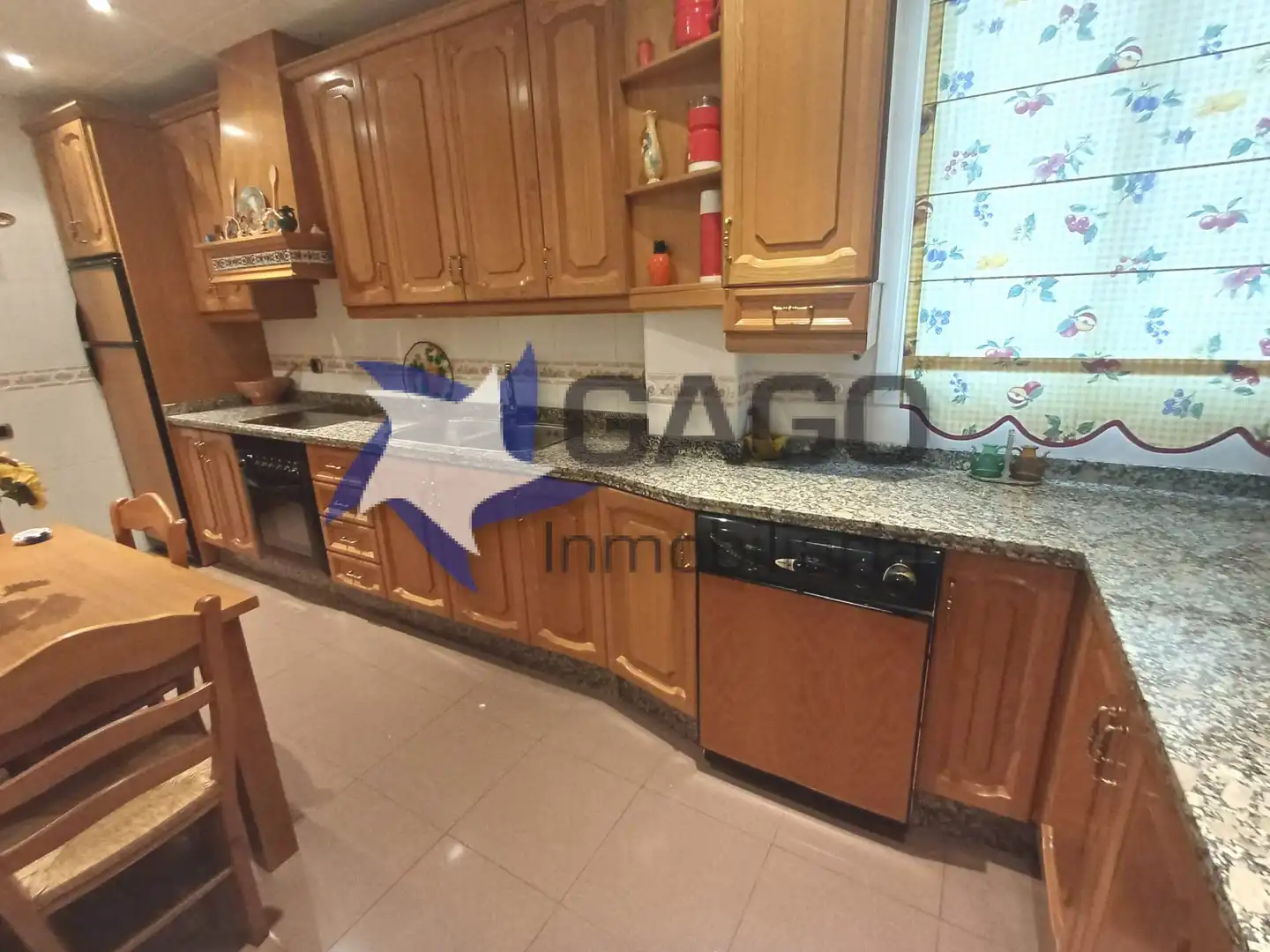 Küche von Wohnung zum Verkauf in Córdoba mit Heizung, Terrasse und Möbliert