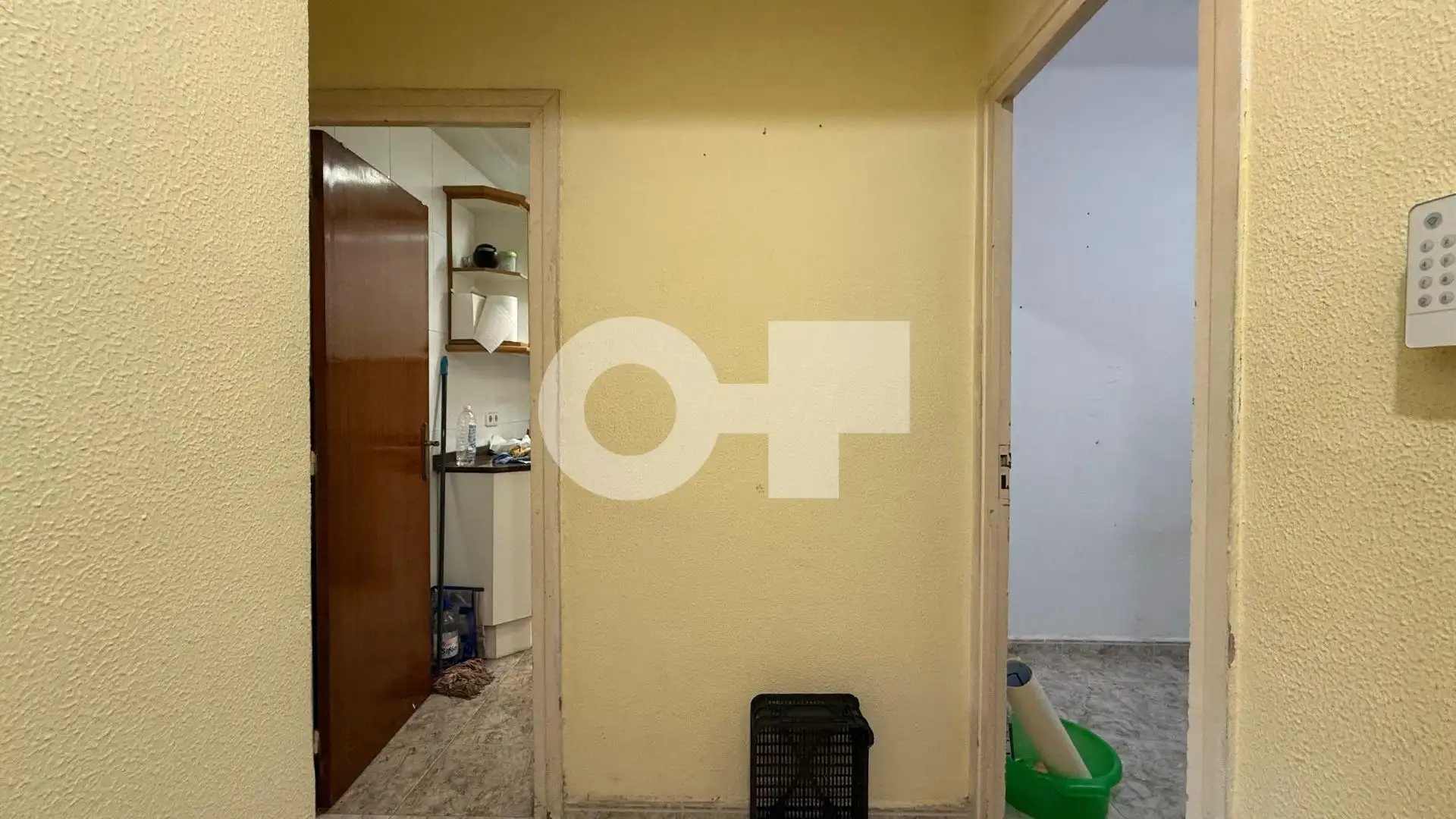 Wohnung zum Verkauf in Barcelona mit Heizung, Möbliert und Alarm