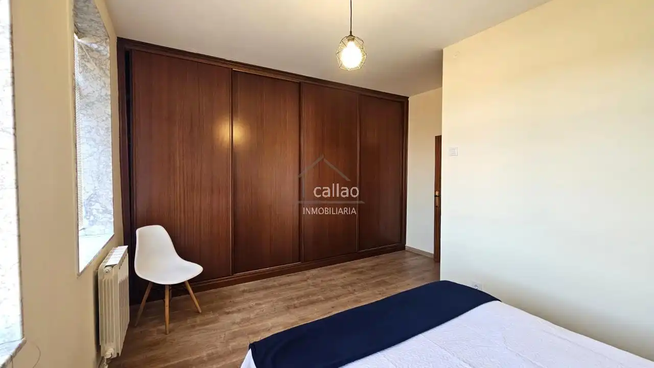 Bedroom of Flat for rent in Ferrol  with Heating and Furnished