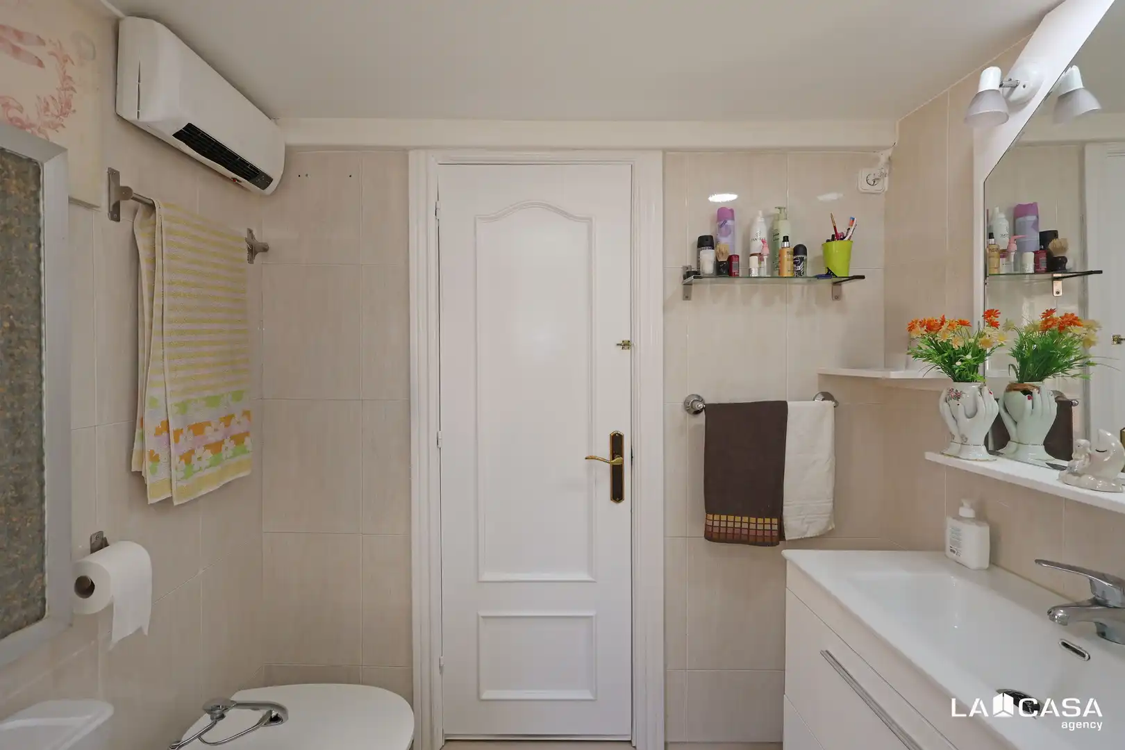 Badezimmer von Wohnung zum Verkauf in Esplugues de Llobregat mit Balkon