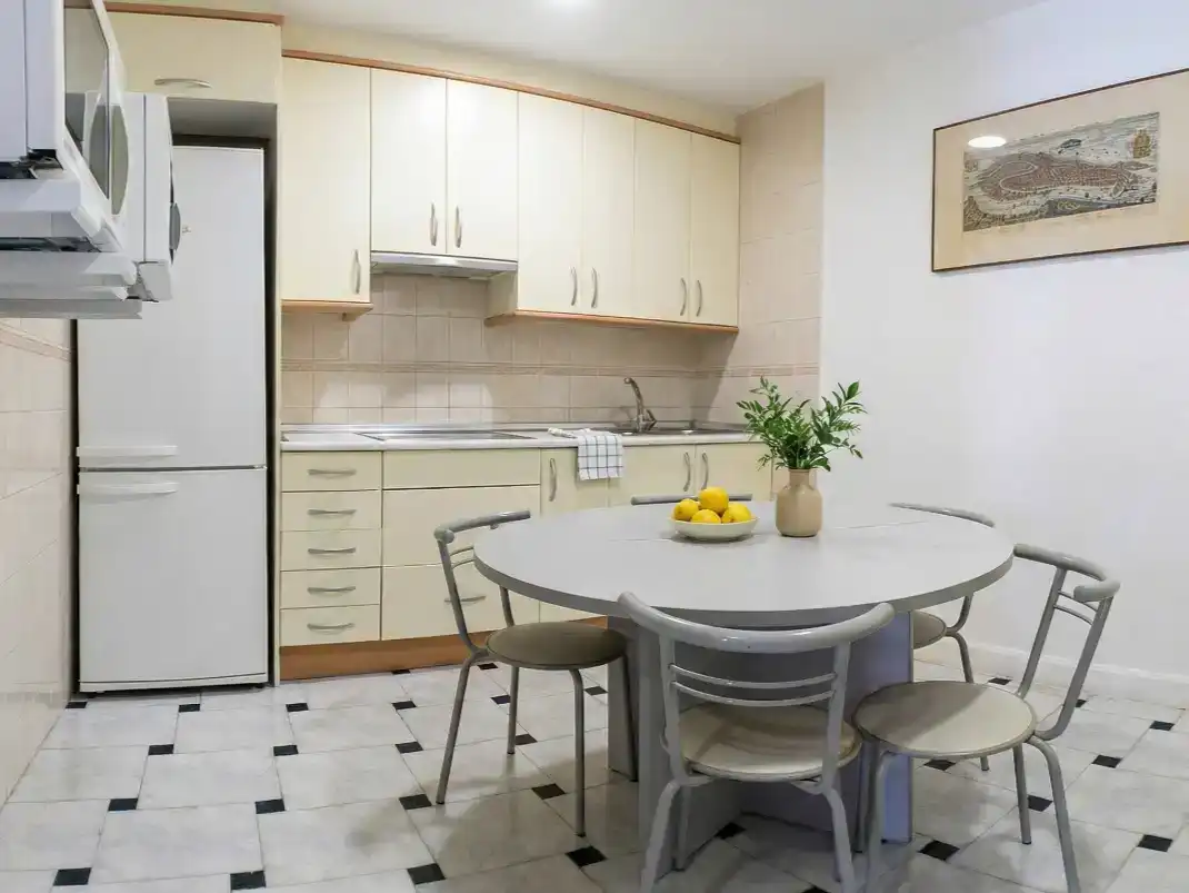 Cuina de Casa o xalet per a compartir en Fuencarral - El Pardo