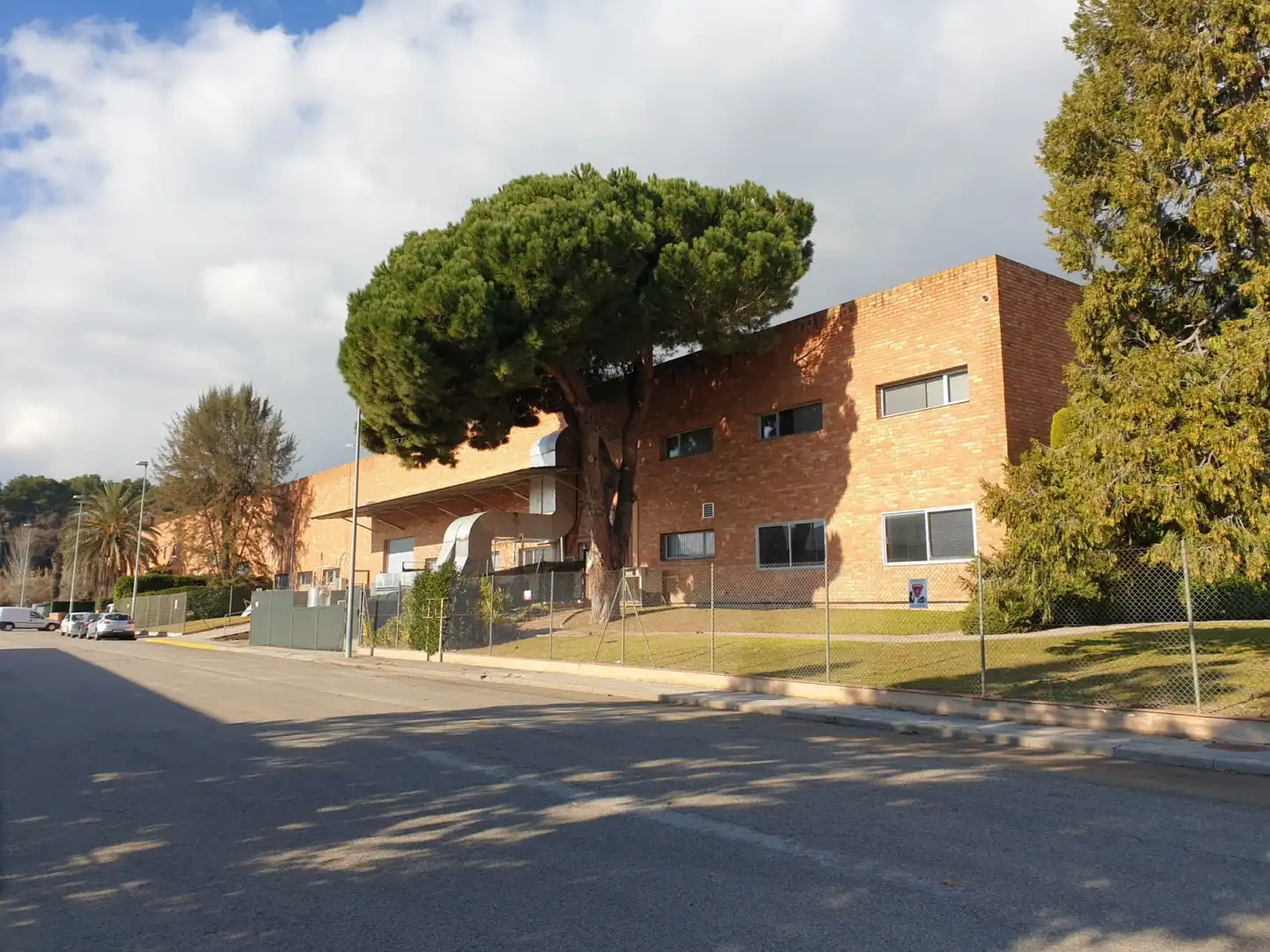 Vista exterior de Nave industrial de alquiler en La Garriga