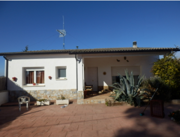 Vista exterior de Piso en venta en Mediona