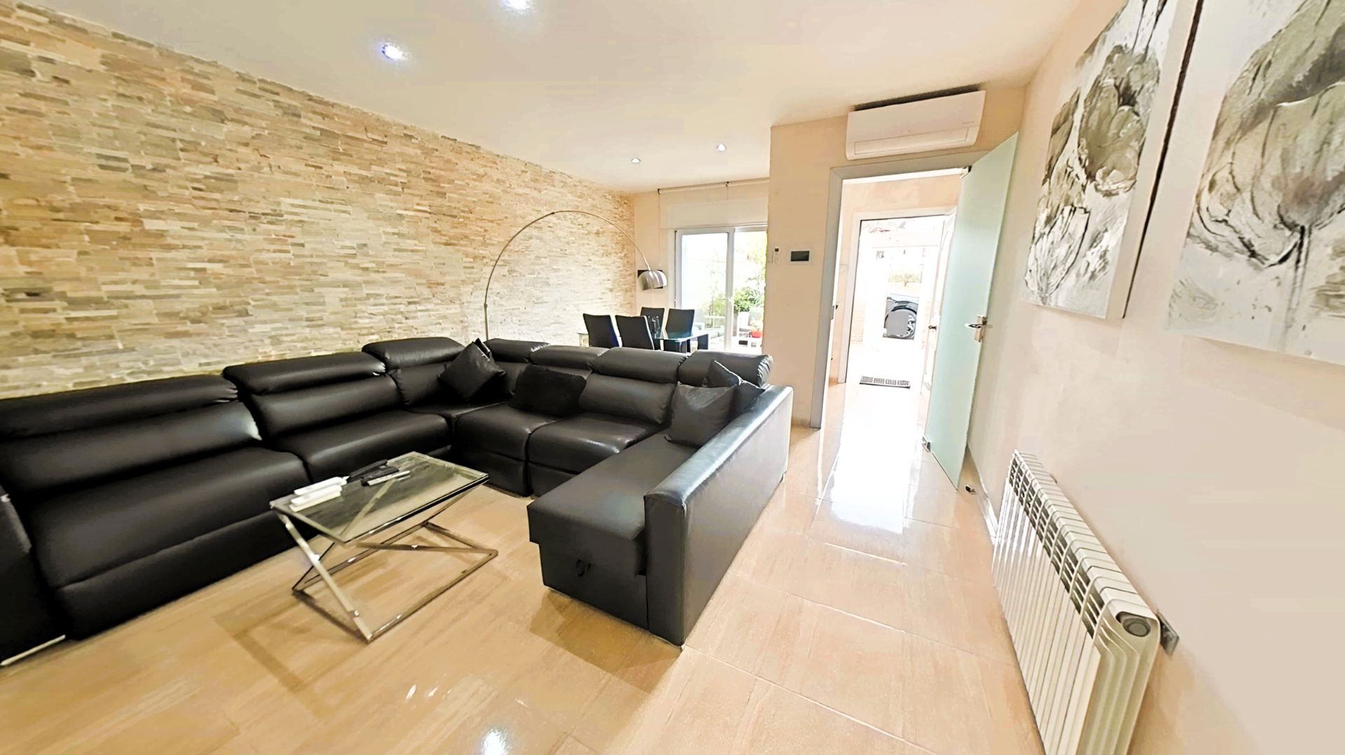 Sala d'estar de Casa o xalet en venda en Canyelles amb Aire condicionat, Calefacció i Terrassa
