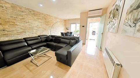 Foto 3 de Casa o xalet en venda a Avinguda de Vilafranca, Canyelles, Barcelona