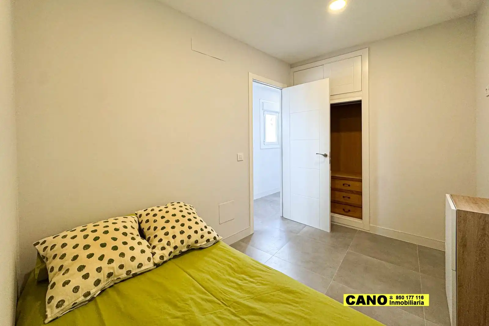 Habitación de Piso en venta en Almería