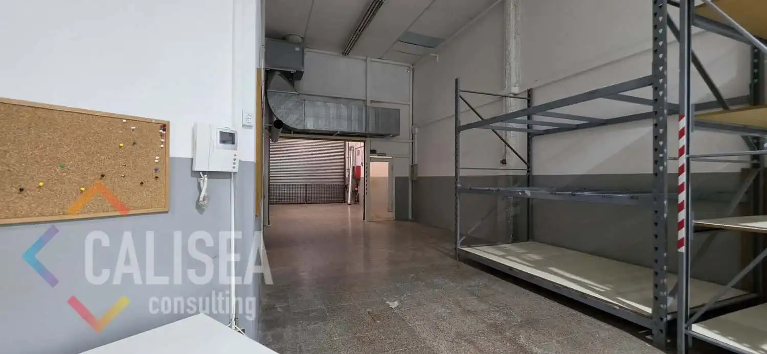 Nave industrial de alquiler en Sabadell