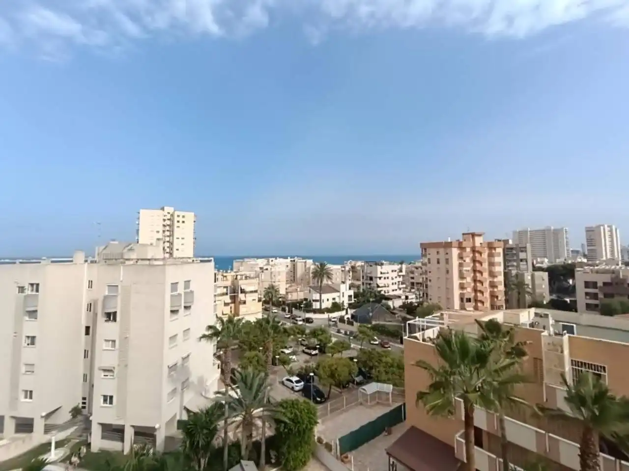 Vista exterior de Apartament de lloguer en El Campello amb Aire condicionat, Terrassa i Moblat