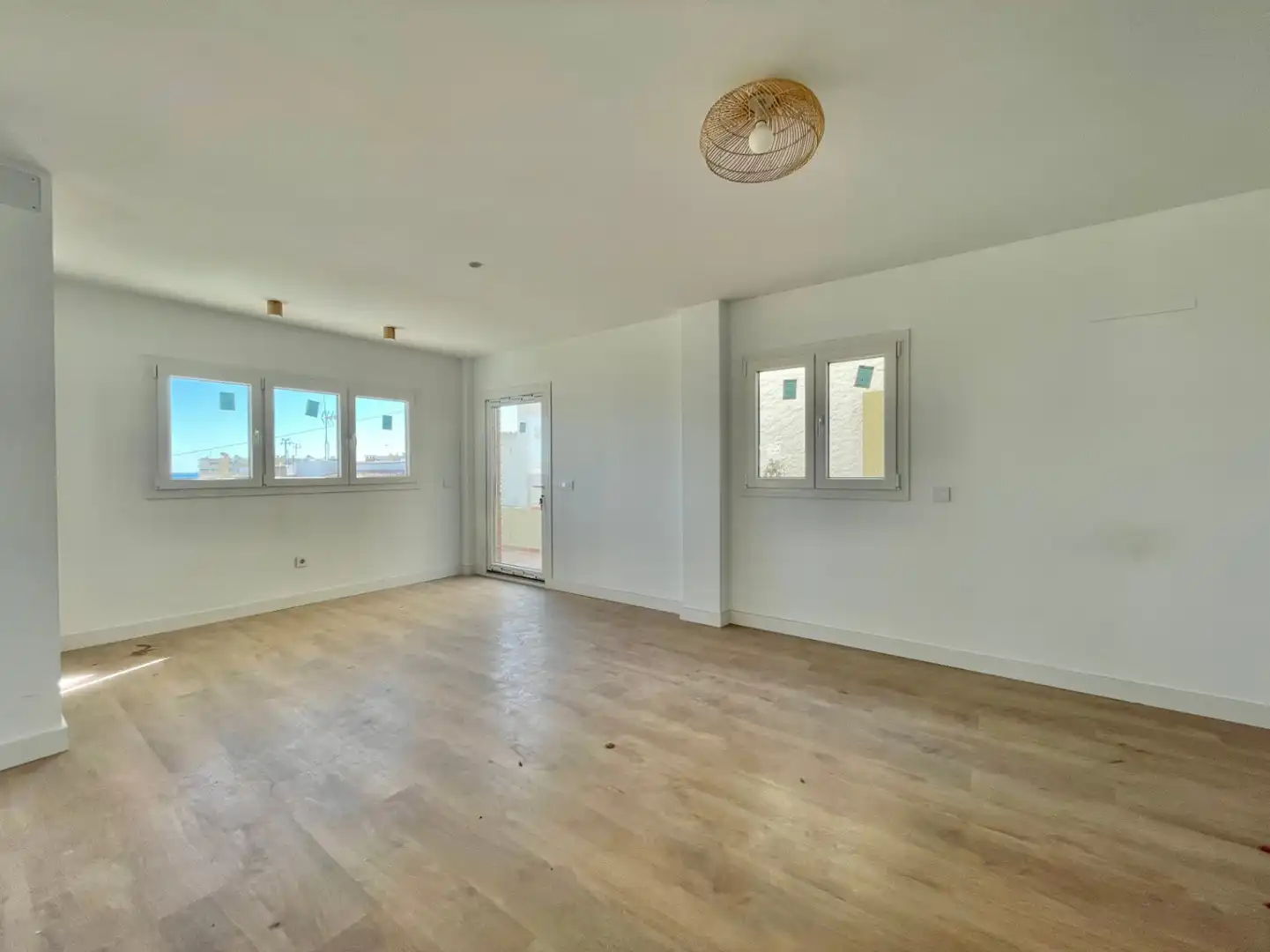Apartament amb terrassa en venda a Montemar, imagen 3