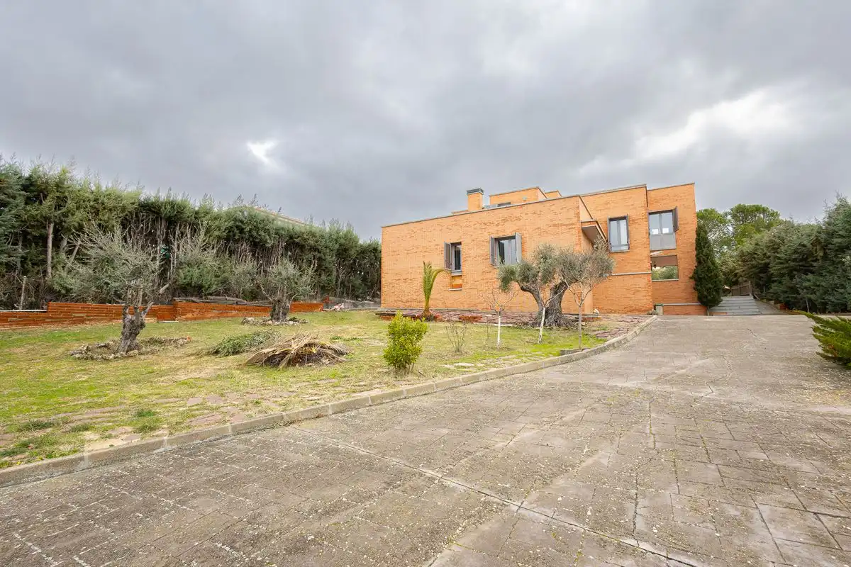 Chalet con terraza en venta en Calle Begonia, imagen 41