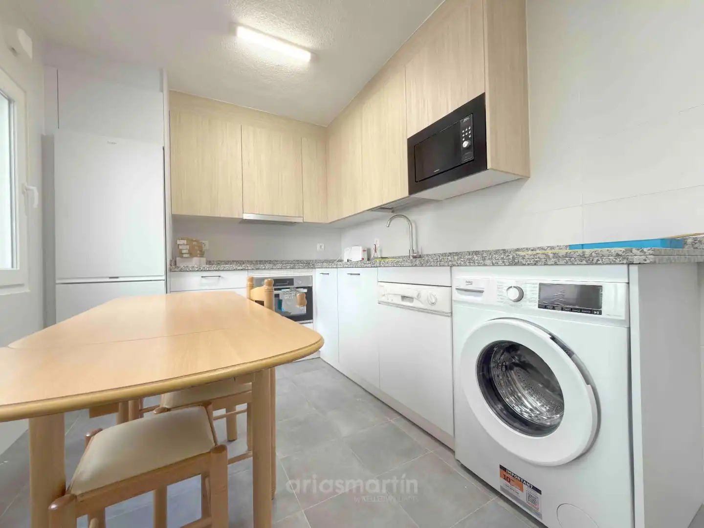 Cocina de Piso de alquiler en Salamanca con Calefacción, Terraza y Amueblado