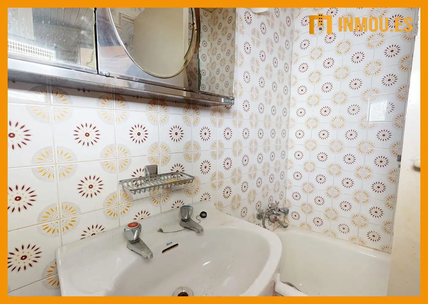 Badezimmer von Einfamilien-Reihenhaus zum Verkauf in Celanova mit Privatgarten
