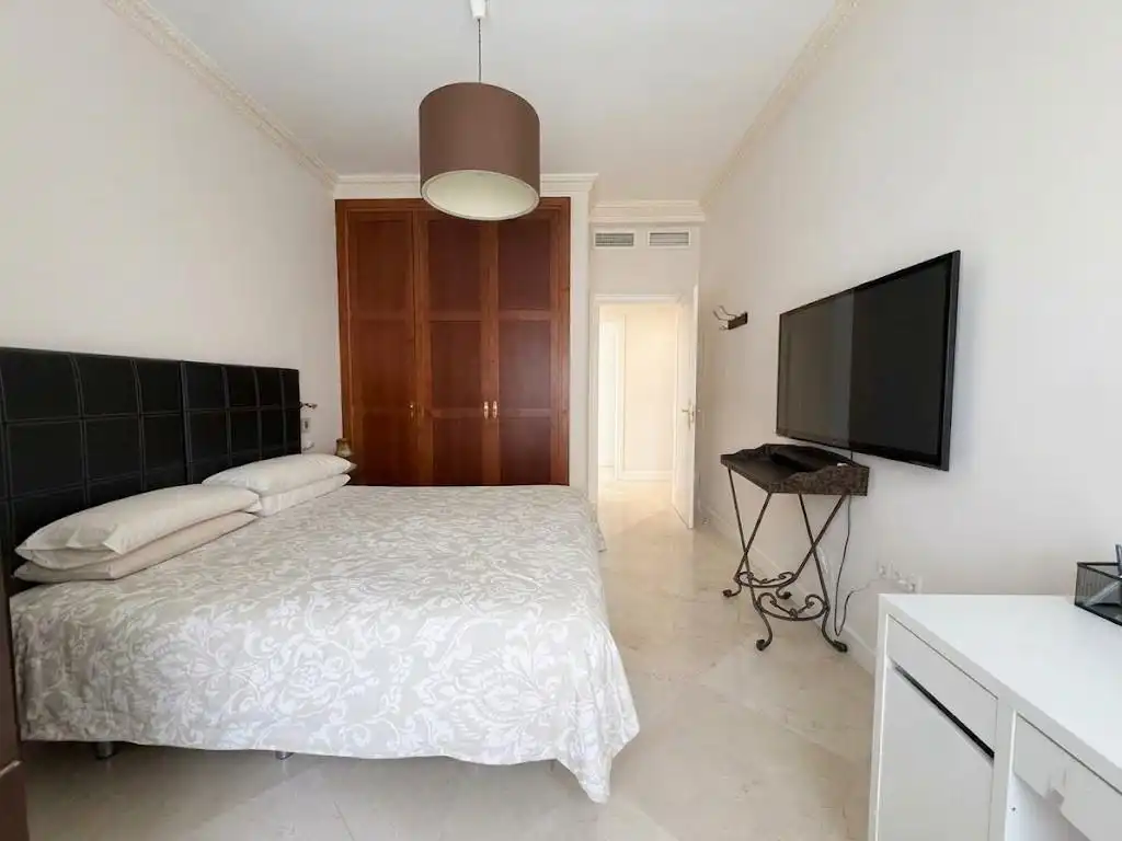 Dormitori de Pis en venda en Málaga amb Aire condicionat, Terrassa i Traster