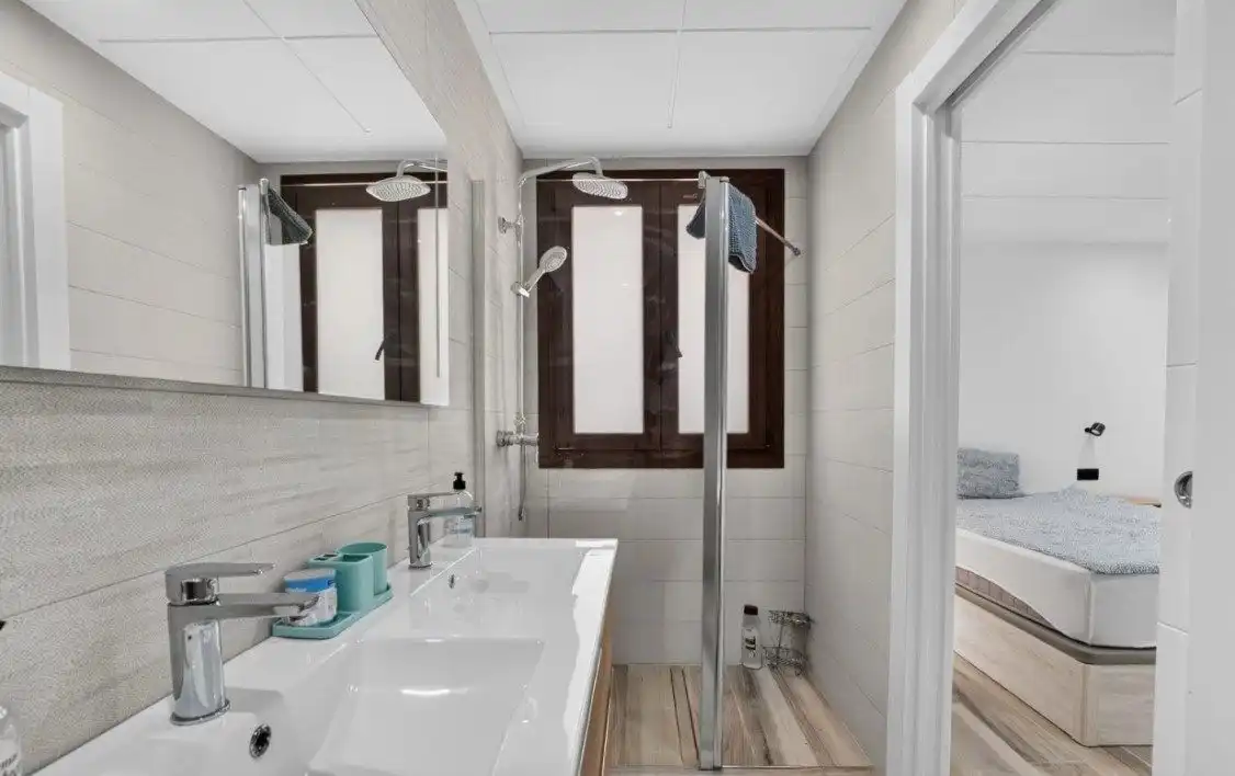 Chalet con piscina en venta en Los Balcones - Los Altos, imagen 16