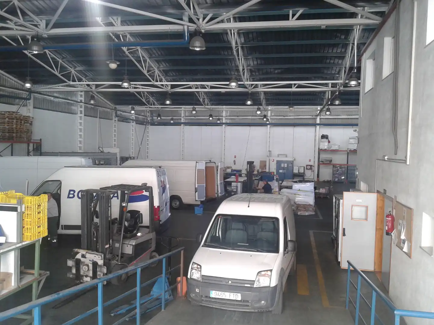 Parking de Nave industrial en venta en Viator con Calefacción y Alarma
