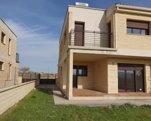 Vista exterior de Casa o xalet en venda en Noez amb Terrassa i Balcó