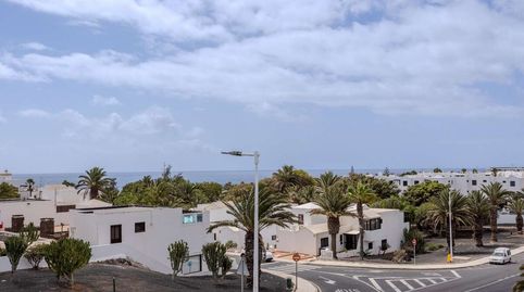 Foto 2 de Casa adosada en venda a Costa Teguise, Teguise