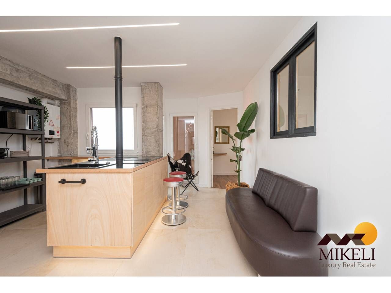 Living room of Flat for sale in Santander  with Heating, Storage room and Furnished