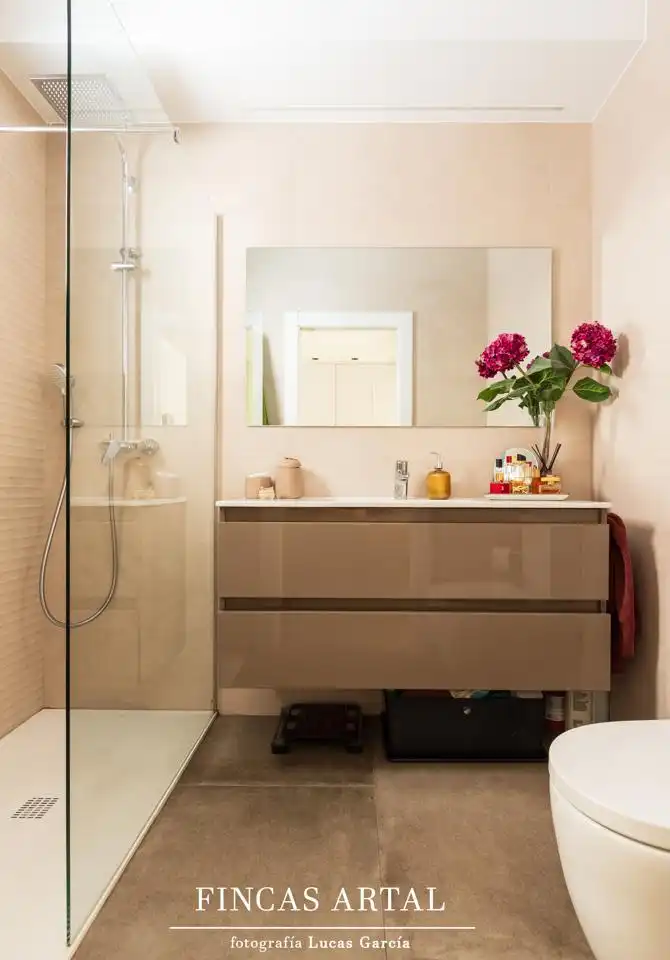 Baño de Piso en venta en Zaragoza con Aire acondicionado, Calefacción y Terraza