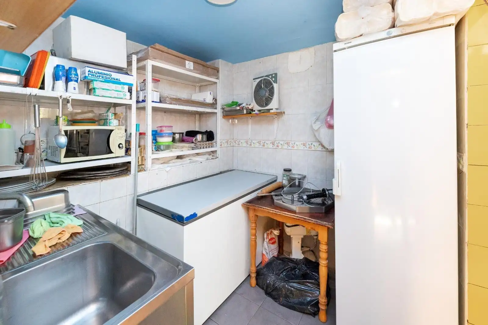 Cocina de Local en venta en Granada