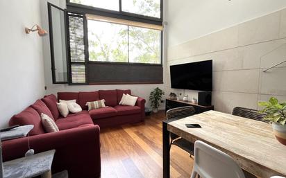 Sala d'estar de Dúplex en venda en  Barcelona Capital amb Aire condicionat