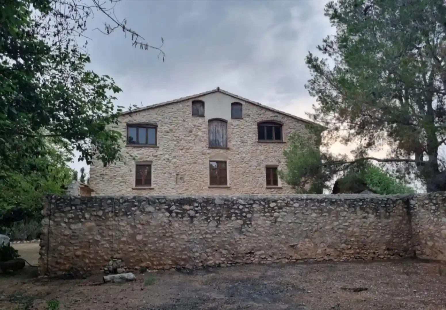 Vista exterior de Finca rústica en venda en El Milà
