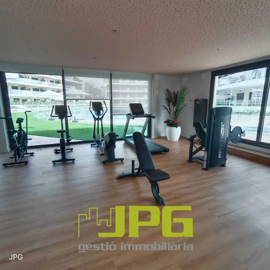 Piso en venta en Calle Violoncellista Vicente Perello, 1, PAU 5