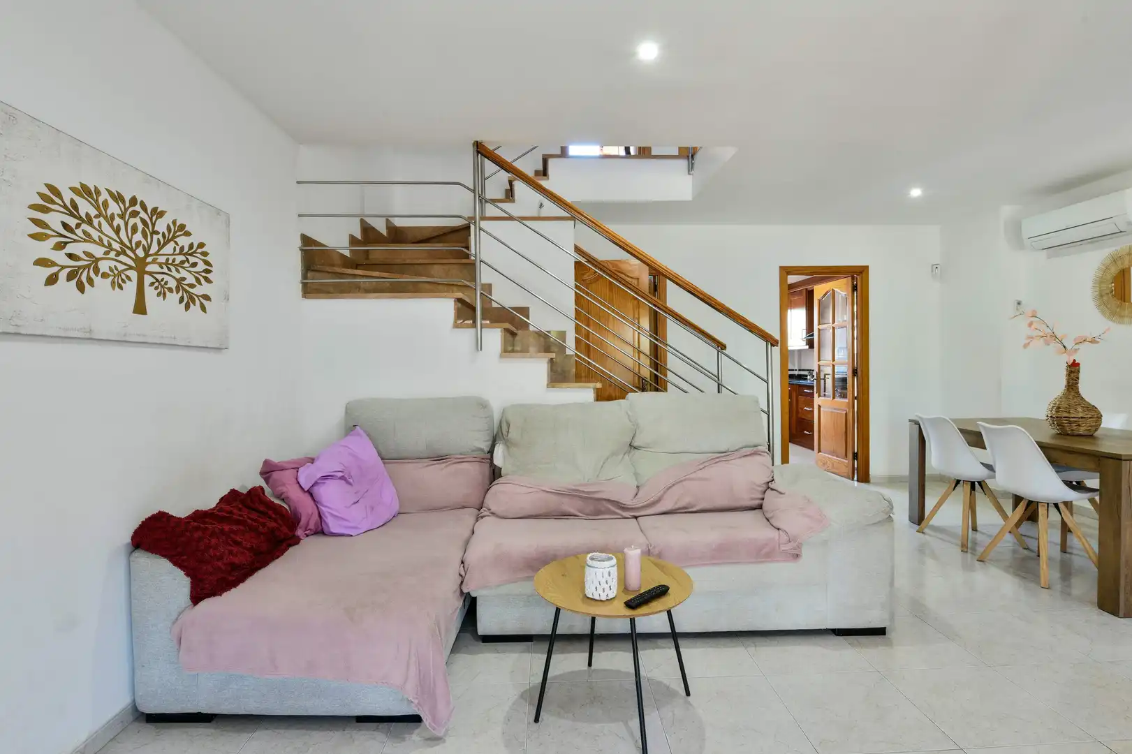 Living room of Detached homes for sale in Alcúdia  with Air Conditioner, Terrace and Balcony