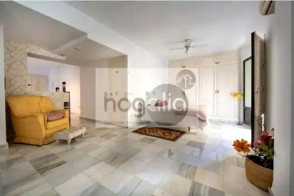 Sala de estar de Piso de alquiler en Sevilla con Aire acondicionado, Terraza y Amueblado