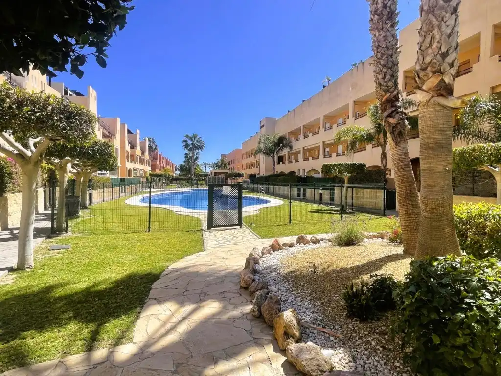 Außenansicht von Wohnungen zum Verkauf in Vera mit Klimaanlage, Terrasse und Schwimmbad