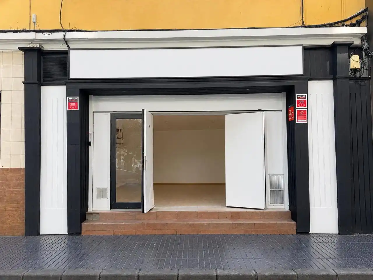 Local de lloguer a Calle del General Vives, Santa Catalina - Canteras