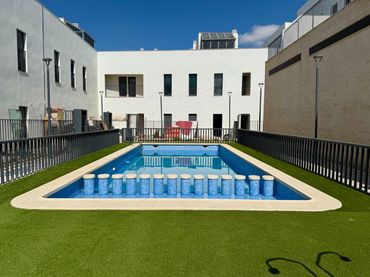 Pis amb piscina en venda a RONDA PONIENTE 6