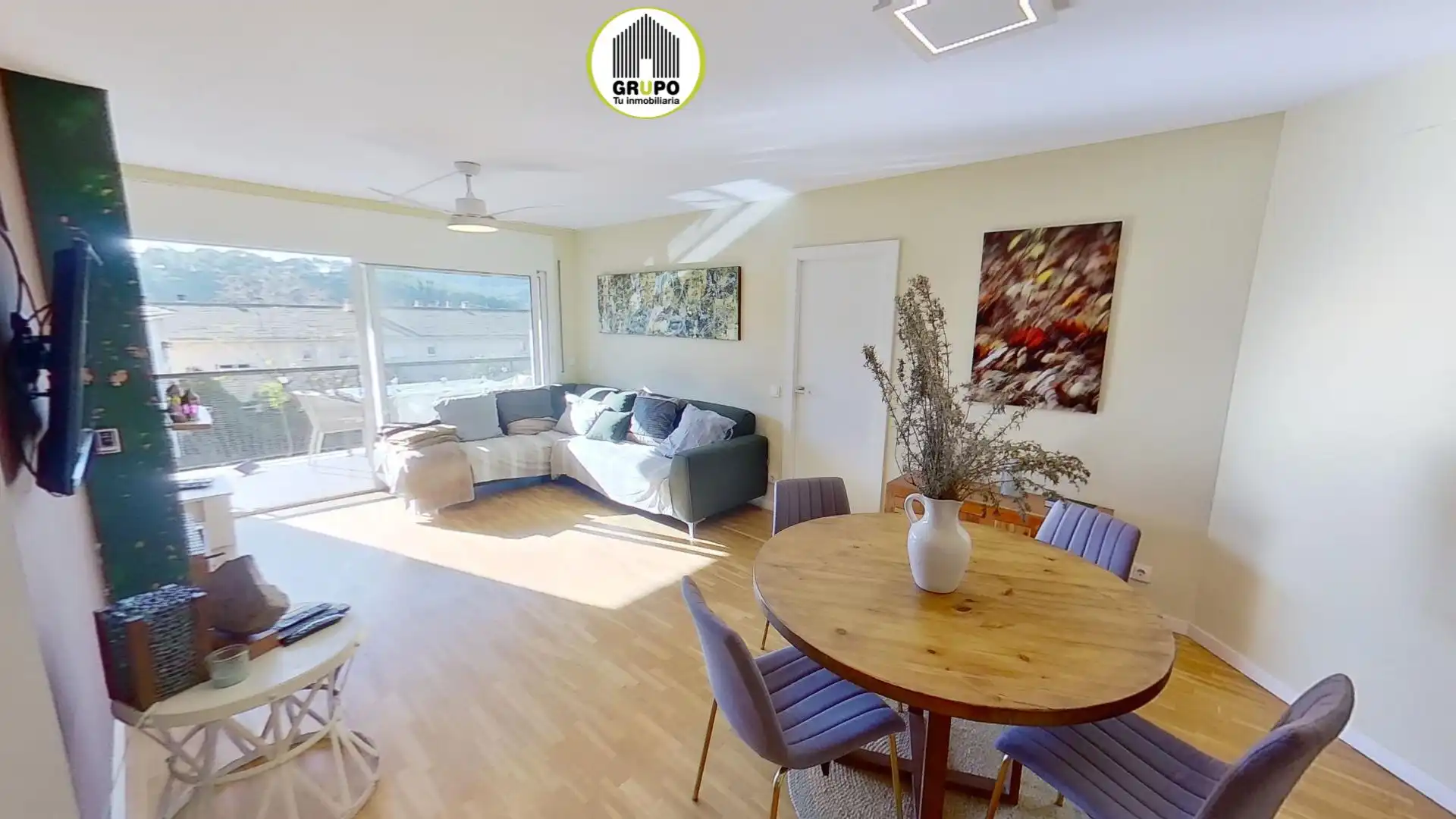 Living room of Flat for rent in Begues  with Heating, Private garden and Parquet flooring