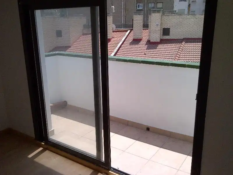 Terrasse von Wohnungen zum Verkauf in Zaragoza mit Heizung, Parkett und Terrasse