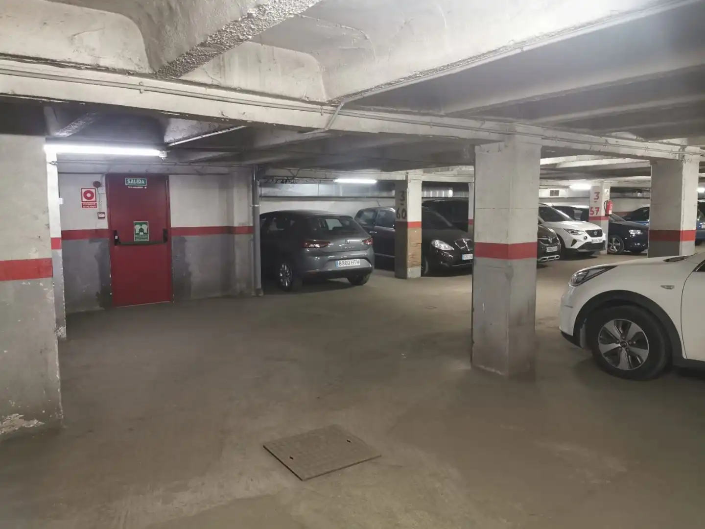 Parkplatz von Garage zum Verkauf in Madrid mit Alarm