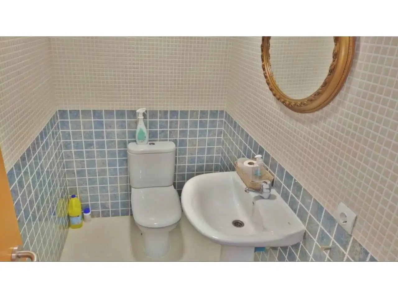 Baño de Local en venta en Torrent con Aire acondicionado