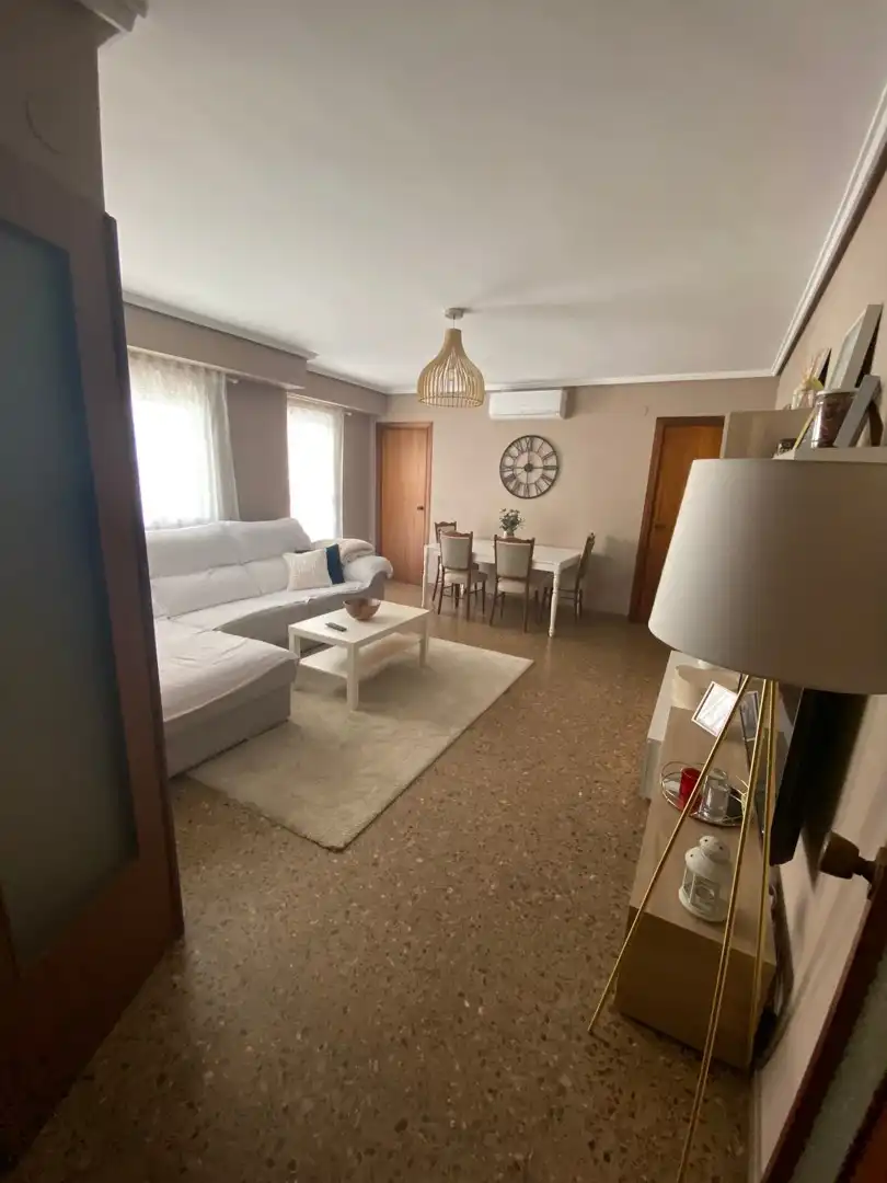 Sala d'estar de Apartament en venda en Valencia amb Moblat