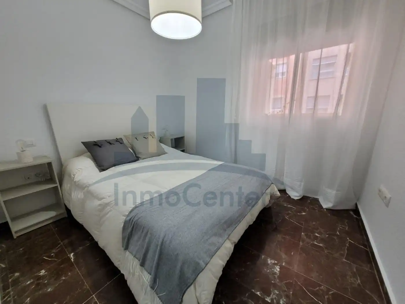 Habitación de Piso de alquiler en Badajoz con Terraza y Amueblado