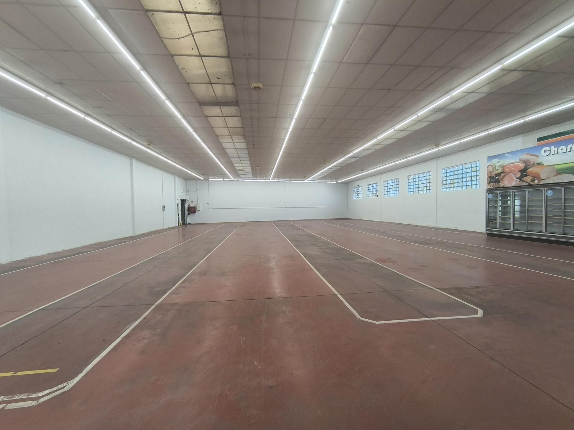 Industrial buildings to rent in Padrón