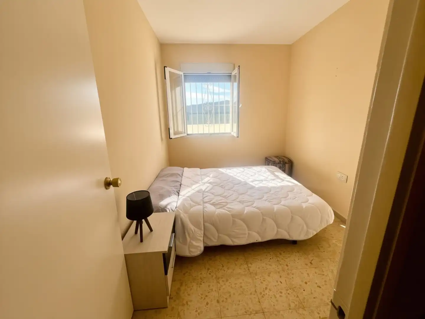 Bedroom of Ground floor for sale in Estepona  with Terrace, Storage room and Furnished