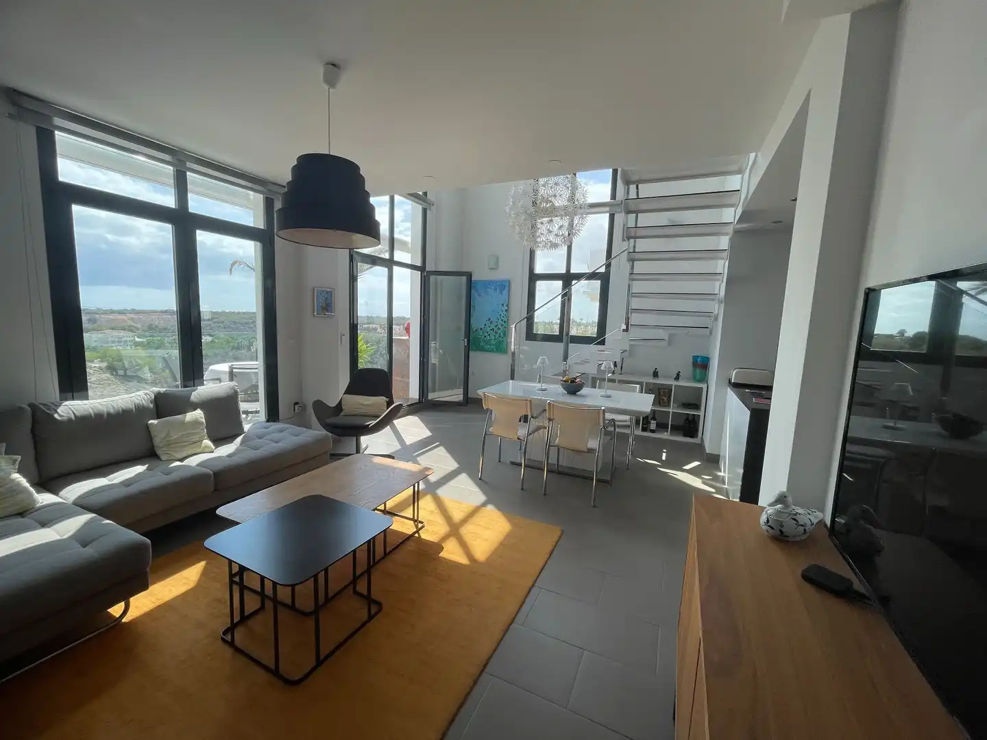 Sala d'estar de Àtic en venda en Orihuela amb Terrassa i Piscina comunitària