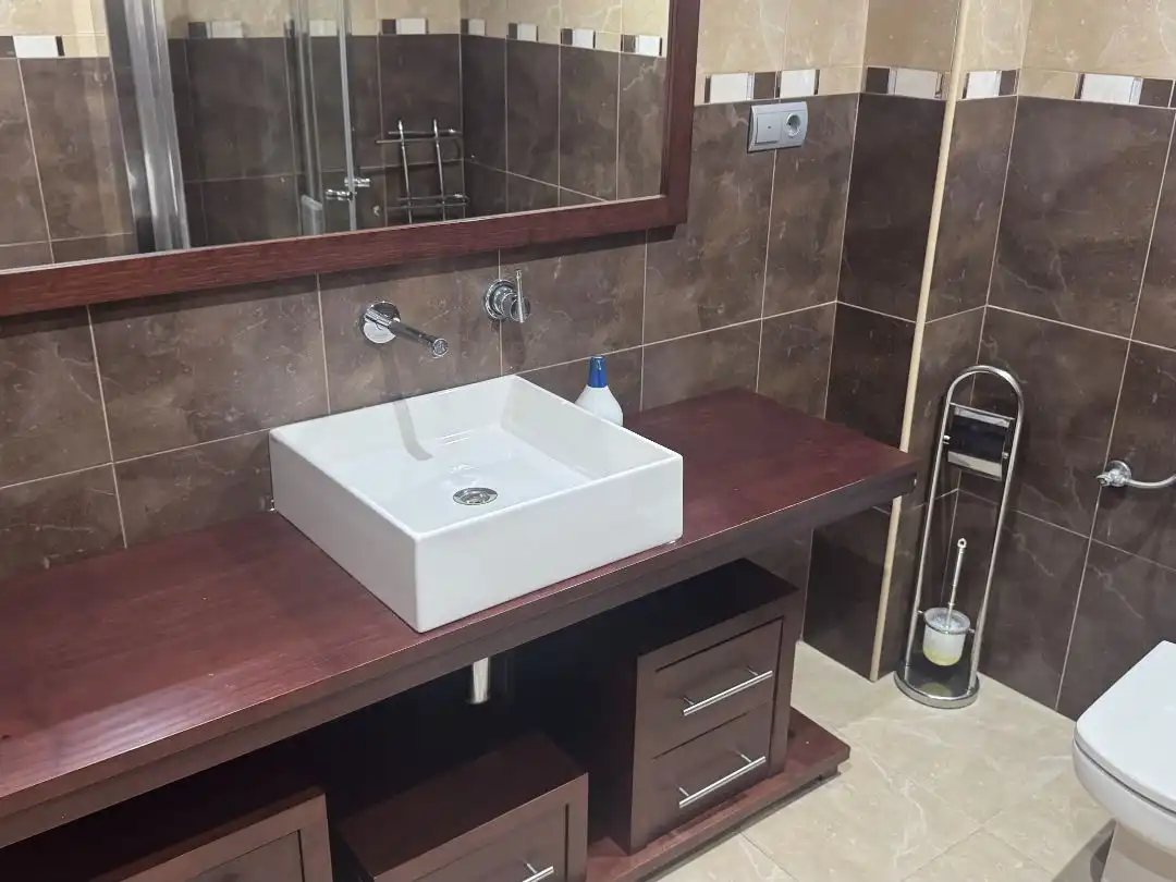 Baño de Oficina de alquiler en Elche / Elx con Aire acondicionado, Calefacción y Balcón