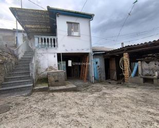 Vista exterior de Finca rústica en venda en Amoeiro amb Terrassa