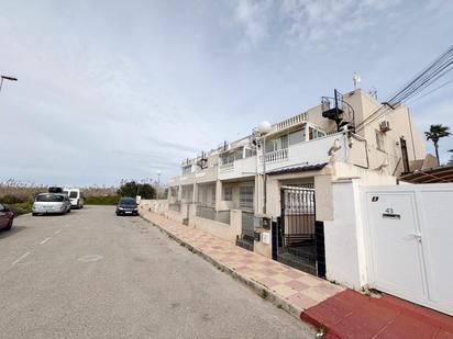 Vista exterior de Àtic en venda en Torrevieja amb Calefacció, Terrassa i Piscina