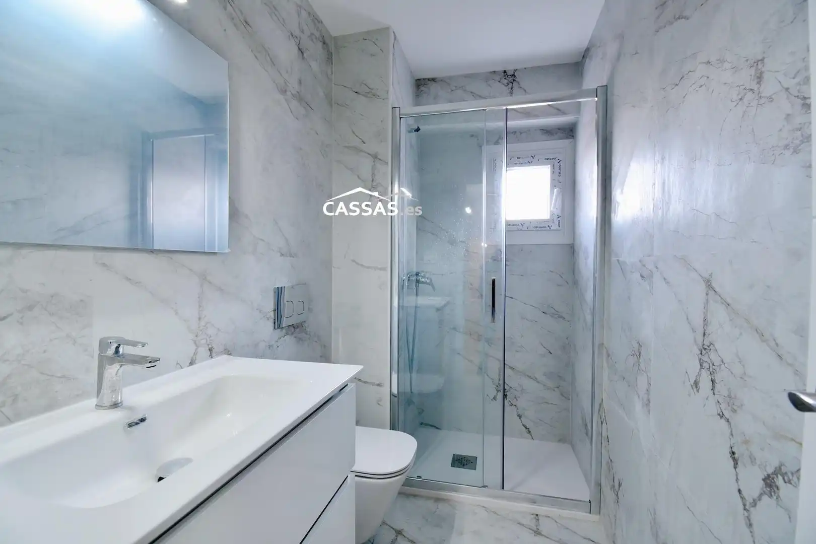 Baño de Piso en venta en Torrejón de Ardoz con Calefacción y Terraza