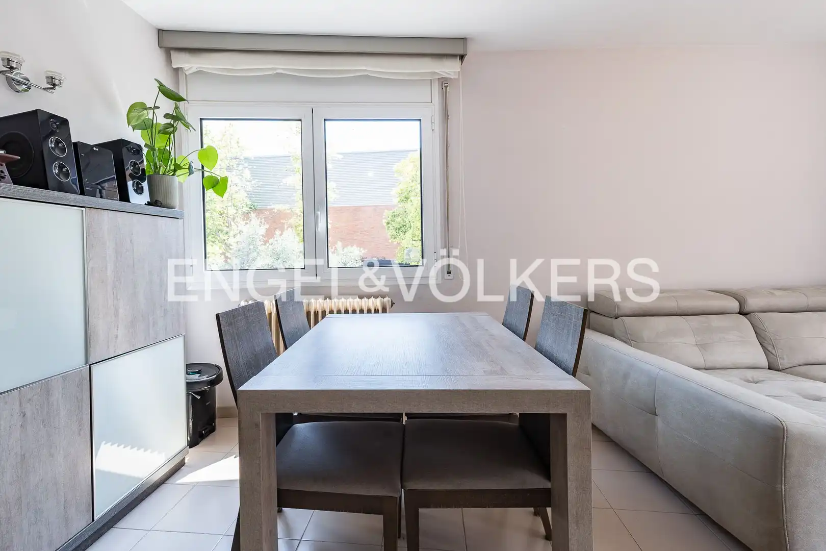 Comedor de Casa adosada en venta en Castellar del Vallès con Aire acondicionado, Calefacción y Terraza